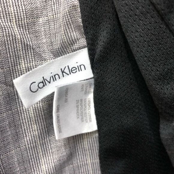 Calvin Klein Lightweight Zip Up Jacket | Medium - Picture 4 of 6